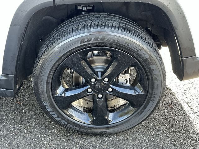 Thumbnail: 2025 Jeep Grand Cherokee - 8