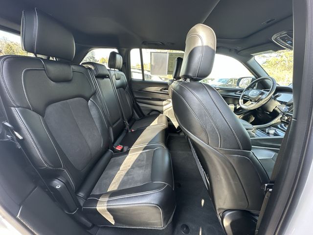 Thumbnail: 2025 Jeep Grand Cherokee - 28