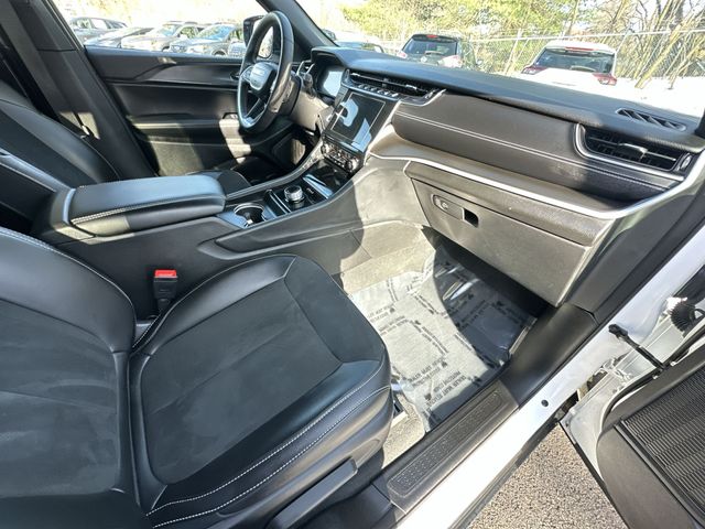 Thumbnail: 2025 Jeep Grand Cherokee - 11