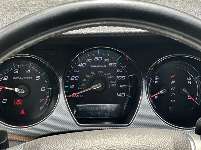 Thumbnail: 2011 Ford Taurus - 11