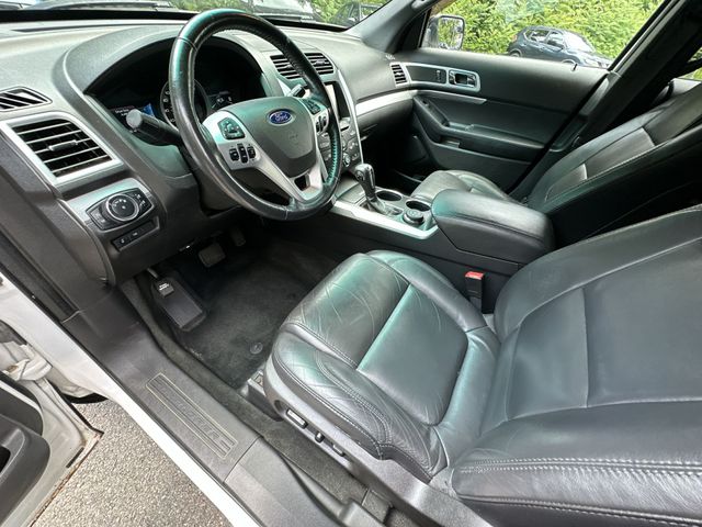 Thumbnail: 2014 Ford Explorer - 11