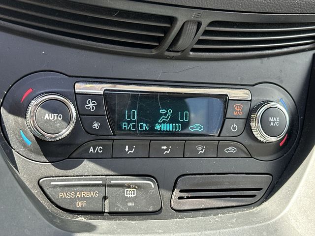 Thumbnail: 2015 Ford Escape - 21