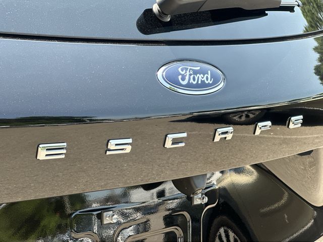 Thumbnail: 2024 Ford Escape - 7