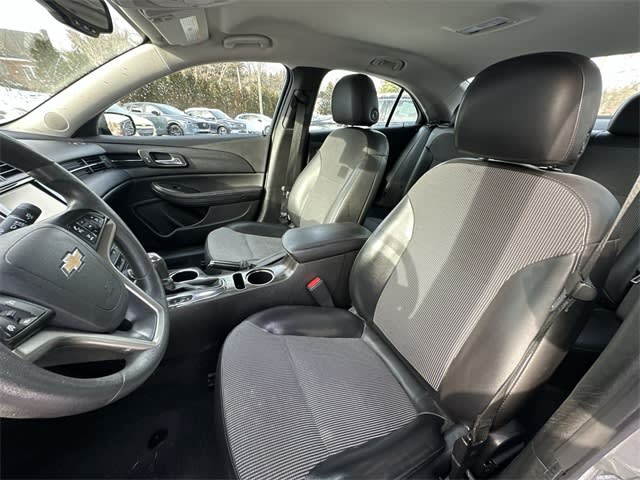 Thumbnail: 2015 Chevrolet Malibu - 10