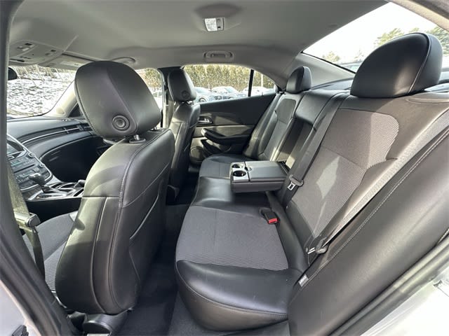 Thumbnail: 2015 Chevrolet Malibu - 12