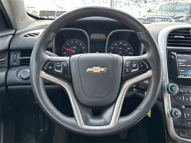 Thumbnail: 2015 Chevrolet Malibu - 2