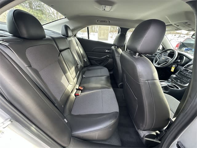 Thumbnail: 2015 Chevrolet Malibu - 25