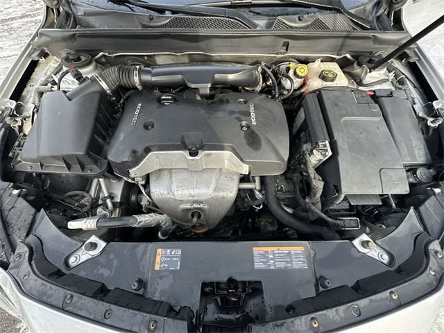 Thumbnail: 2015 Chevrolet Malibu - 9