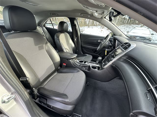 Thumbnail: 2015 Chevrolet Malibu - 23