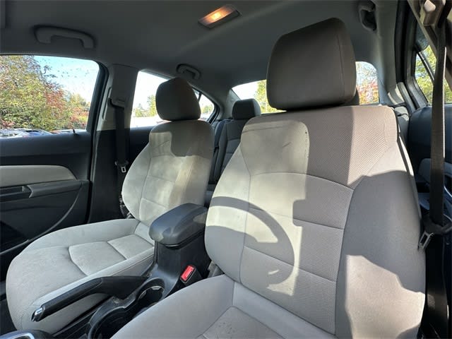 Thumbnail: 2014 Chevrolet Cruze - 9