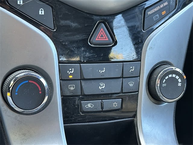 Thumbnail: 2014 Chevrolet Cruze - 16