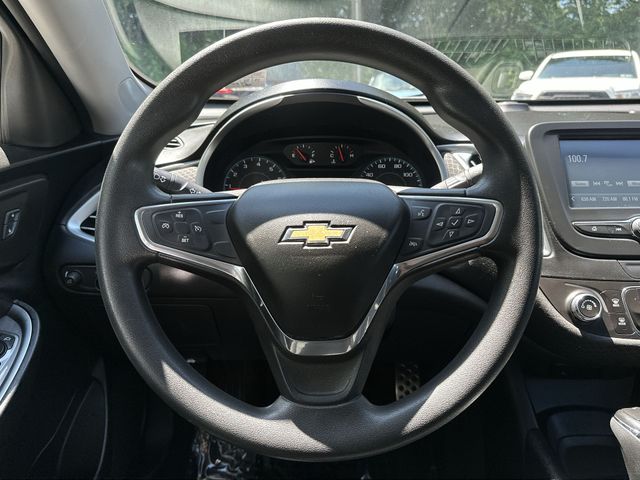 Thumbnail: 2016 Chevrolet Malibu - 2