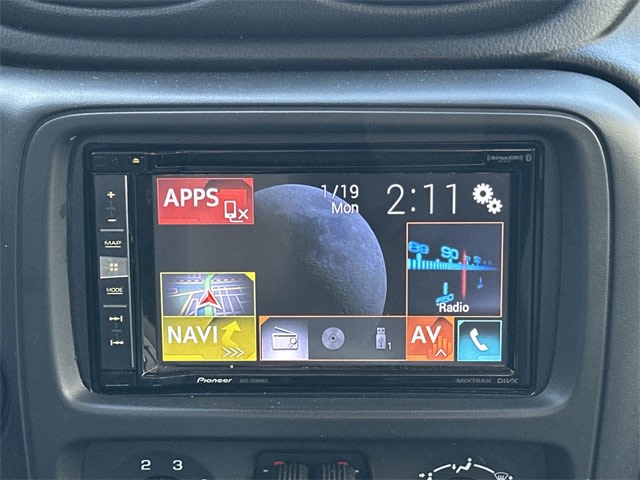 Thumbnail: 2008 Chevrolet TrailBlazer - 16