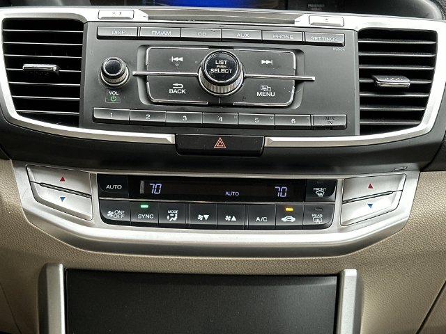 Thumbnail: 2015 Honda Accord - 21