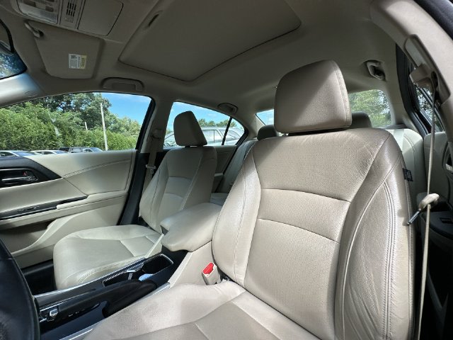 Thumbnail: 2013 Honda Accord - 10