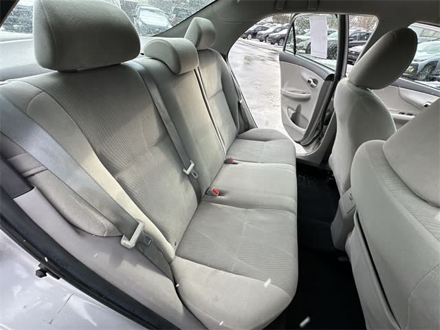 Thumbnail: 2013 Toyota Corolla - 22