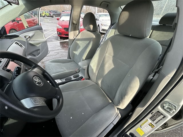 Thumbnail: 2013 Toyota Corolla - 12