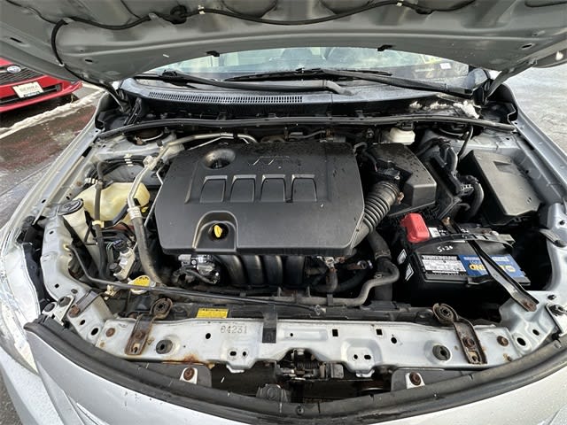 Thumbnail: 2013 Toyota Corolla - 9