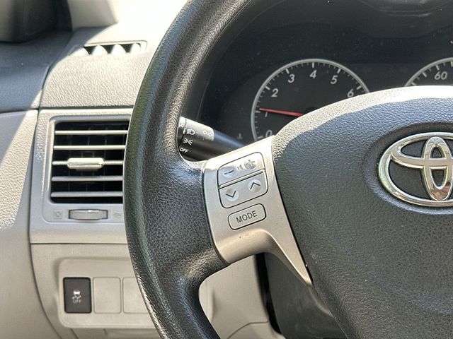 Thumbnail: 2013 Toyota Corolla - 15