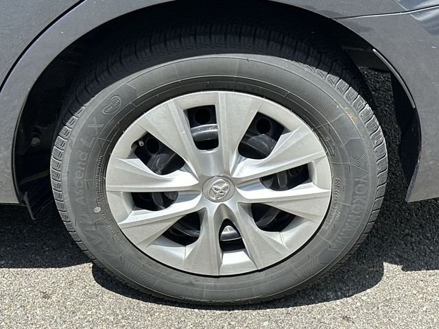 Thumbnail: 2014 Toyota Corolla - 8