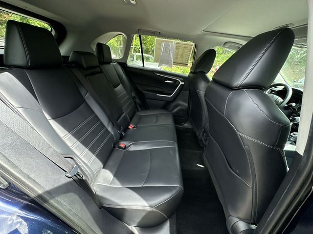 Thumbnail: 2019 Toyota RAV4 - 28