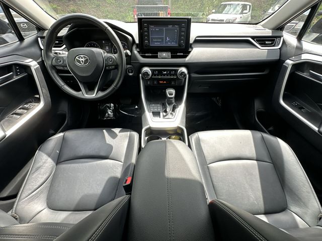 Thumbnail: 2019 Toyota RAV4 - 14