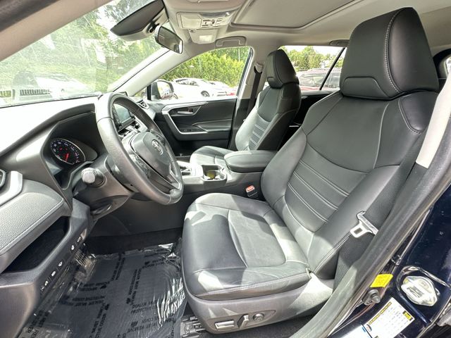 Thumbnail: 2019 Toyota RAV4 - 11
