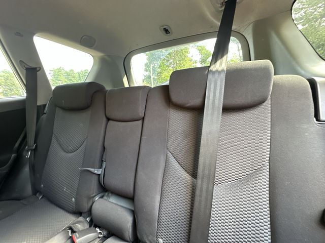 Thumbnail: 2011 Toyota RAV4 - 11