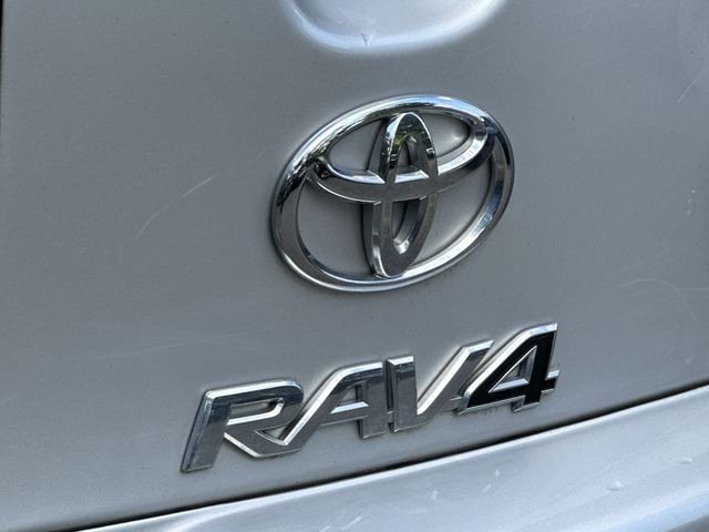 Thumbnail: 2011 Toyota RAV4 - 7