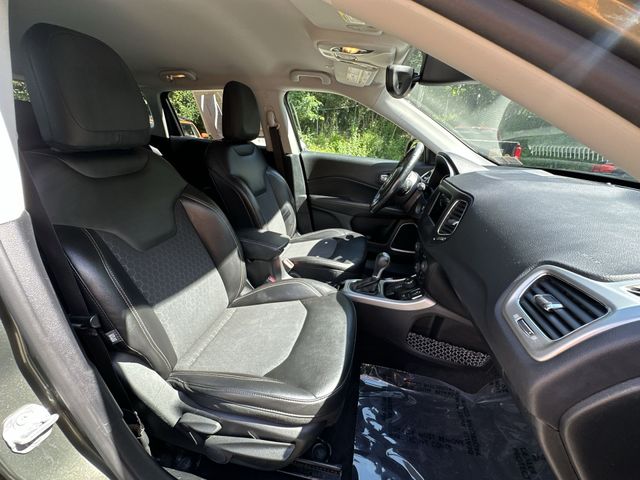 Thumbnail: 2018 Jeep Compass - 25