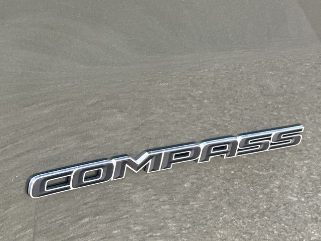 Thumbnail: 2018 Jeep Compass - 28