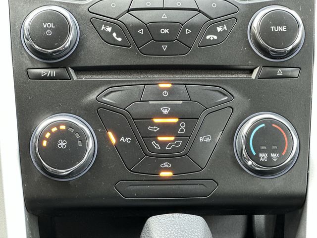 Thumbnail: 2015 Ford Fusion - 20
