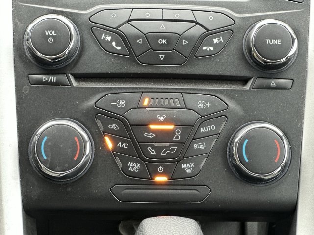 Thumbnail: 2014 Ford Fusion - 16