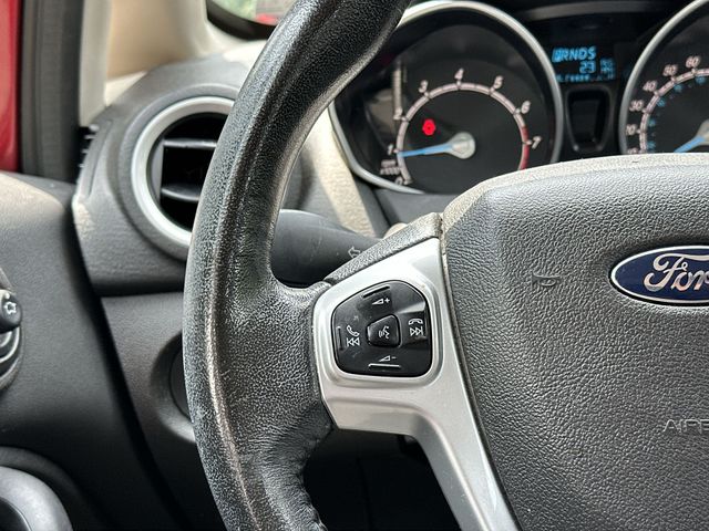 Thumbnail: 2015 Ford Fiesta - 15