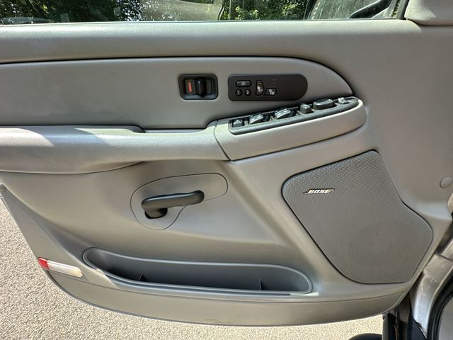 Thumbnail: 2006 Chevrolet Suburban - 18