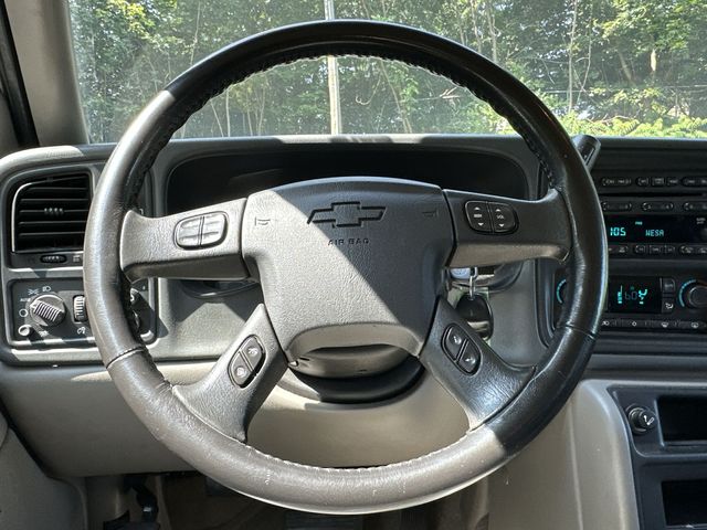 Thumbnail: 2006 Chevrolet Suburban - 2
