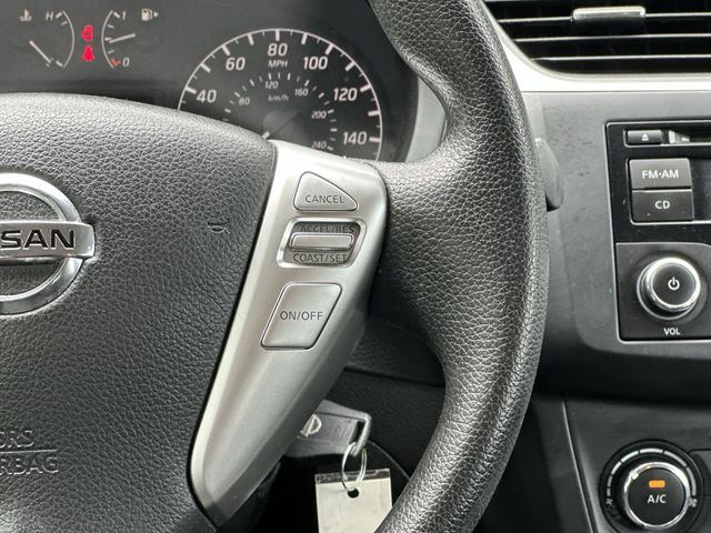 Thumbnail: 2016 Nissan Sentra - 15