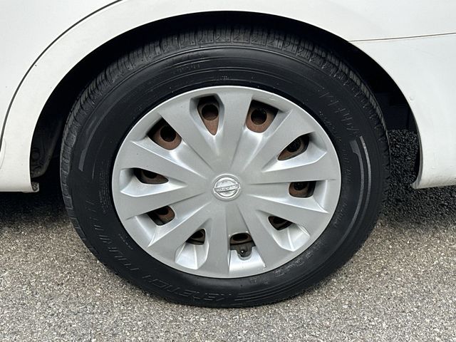 Thumbnail: 2017 Nissan Versa - 8