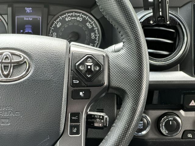 Thumbnail: 2018 Toyota Tacoma - 19