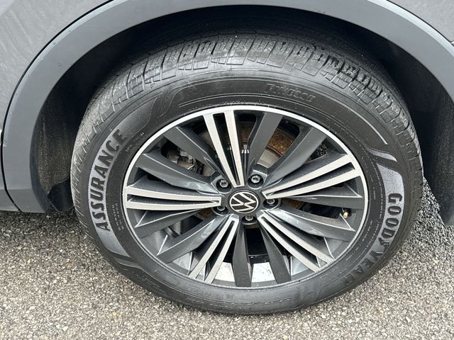 Thumbnail: 2024 Volkswagen Tiguan - 8