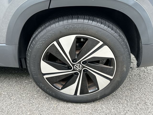 Thumbnail: 2023 Volkswagen Taos - 8