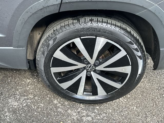 Thumbnail: 2022 Volkswagen Taos - 8