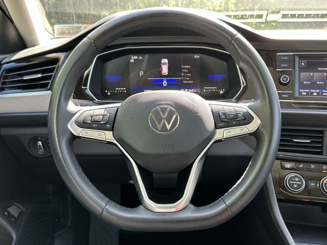 Thumbnail: 2024 Volkswagen Jetta - 10