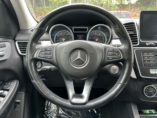 Thumbnail: 2016 Mercedes-Benz GLE - 2