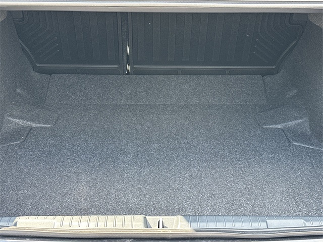 Thumbnail: 2025 Subaru Legacy - 15