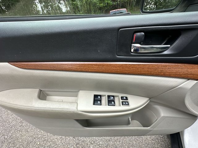 Thumbnail: 2013 Subaru Outback - 24