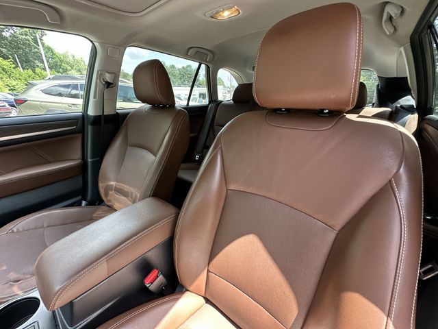 Thumbnail: 2017 Subaru Outback - 9
