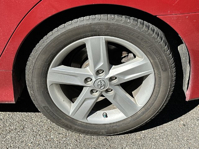 Thumbnail: 2014 Toyota Camry - 8