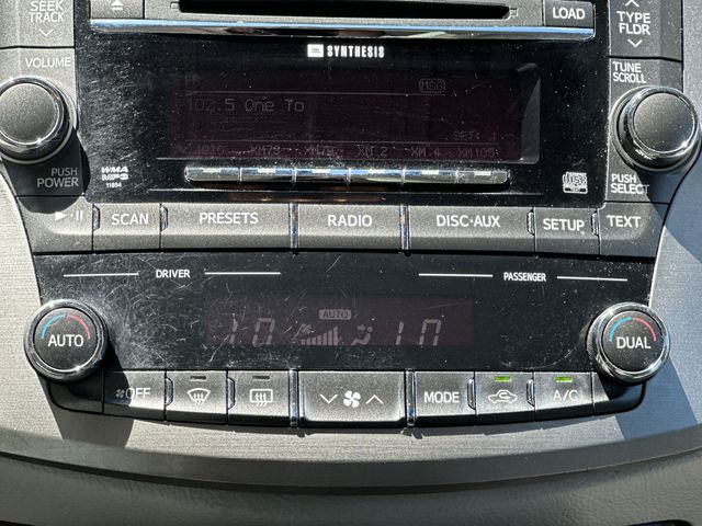 Thumbnail: 2011 Toyota Avalon - 19
