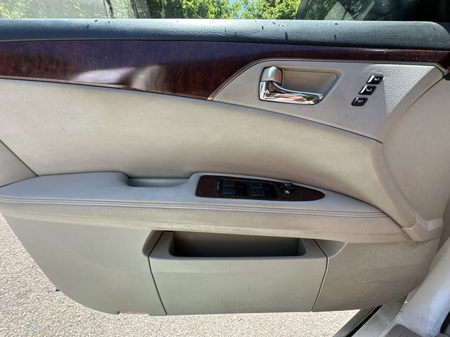 Thumbnail: 2011 Toyota Avalon - 20